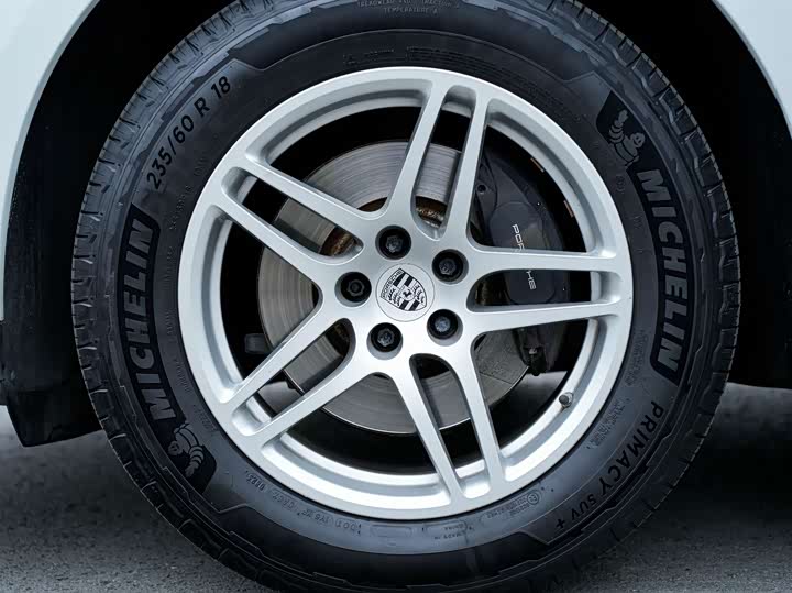 Фото 8 - Porsche Macan