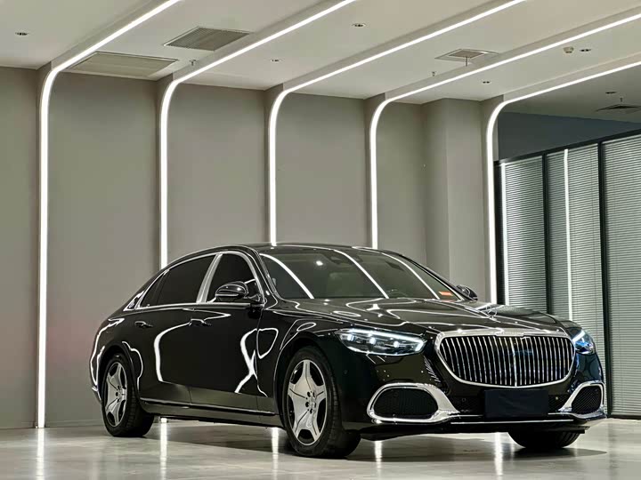 Фото 3 - Mercedes-Benz Maybach S-Class