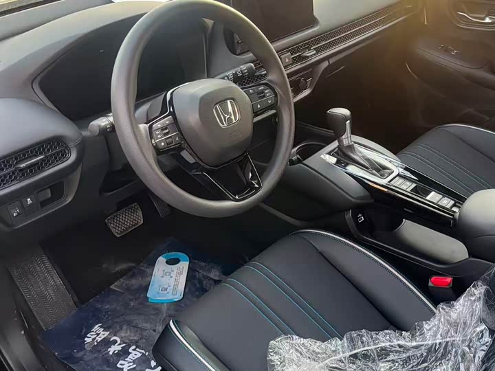 Фото 2 - Honda HR-V