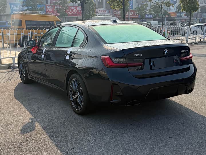 Фото 9 - BMW 3 Series