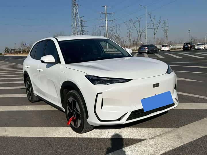 Фото 3 - Geely Galaxy E5