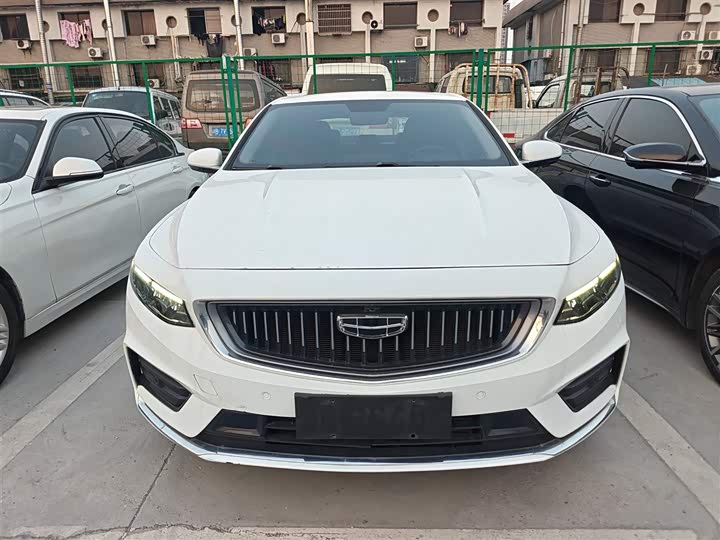 Фото 3 - Geely Preface