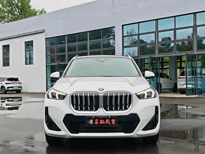 Фото 1 - BMW X1