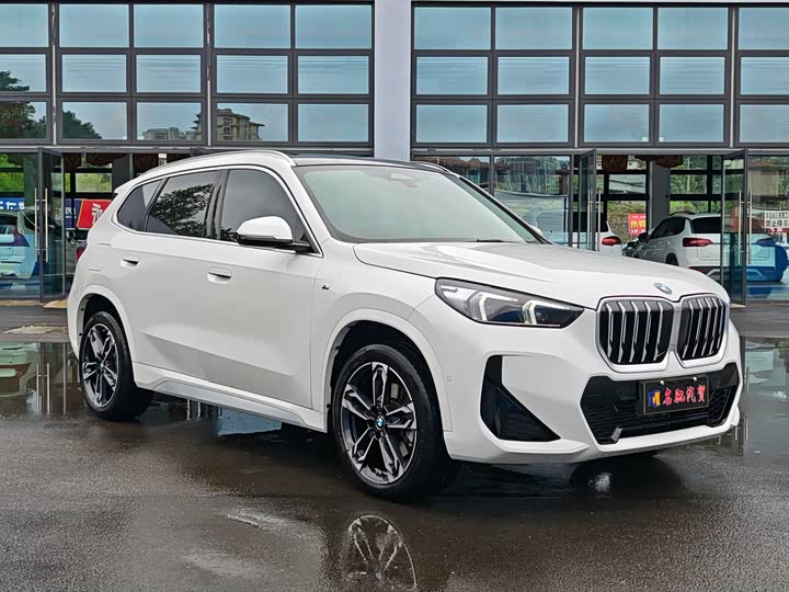 Фото 3 - BMW X1