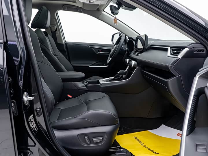 Фото 7 - Toyota Wildlander