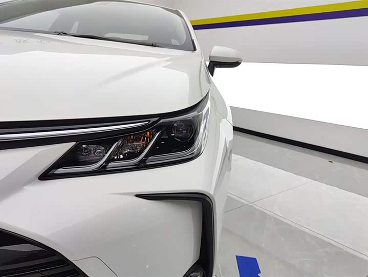 Фото 5 - Toyota Corolla