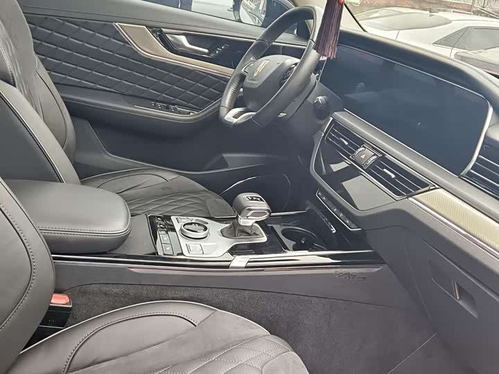 Фото 9 - Hongqi HS5