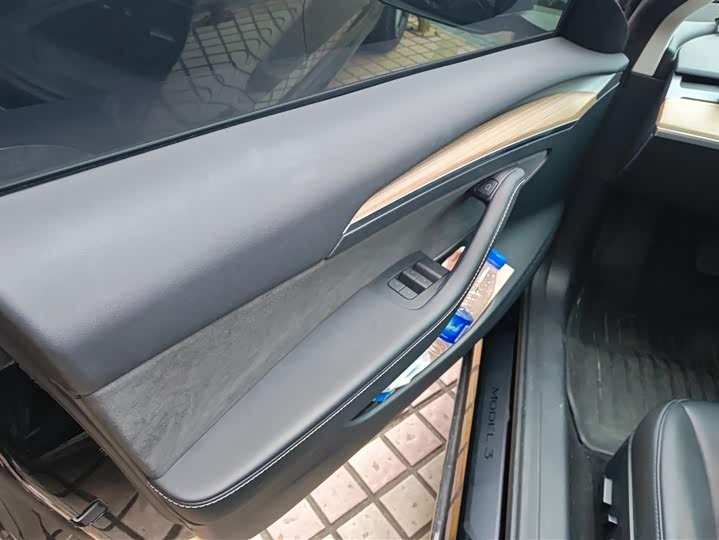 Фото 7 - Tesla Model 3