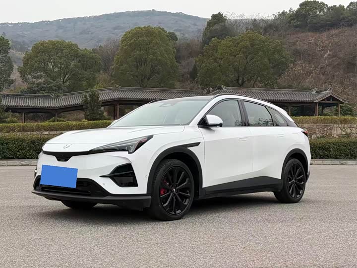 Фото 1 - BAIC Arcfox Alpha T5