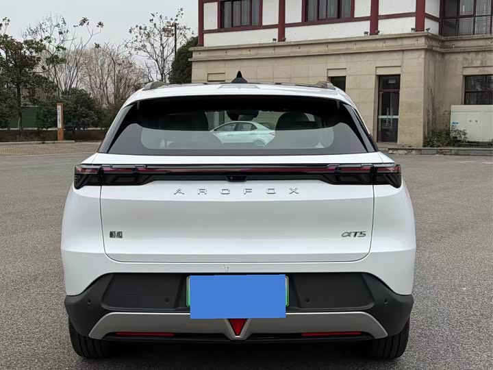 Фото 5 - BAIC Arcfox Alpha T5