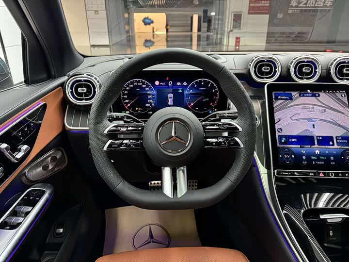 Фото 8 - Mercedes-Benz GLC-Class