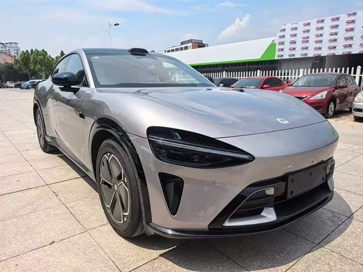 Фото 2 - Xiaomi YU7