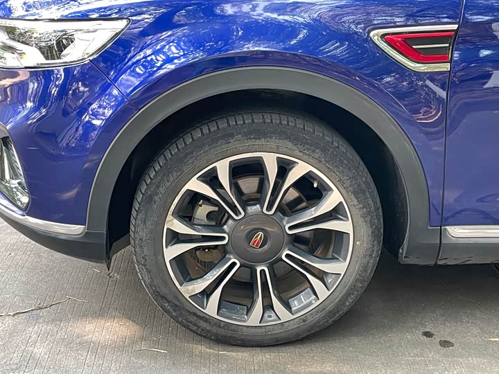 Фото 3 - Hongqi HS5