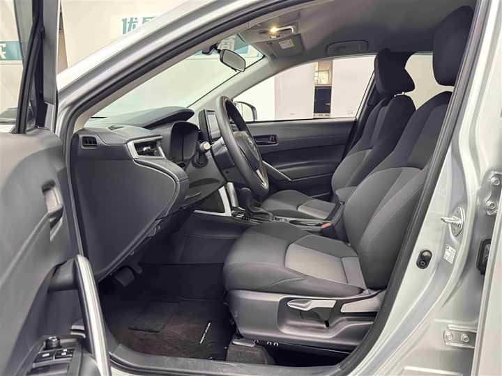 Фото 7 - Toyota Frontlander