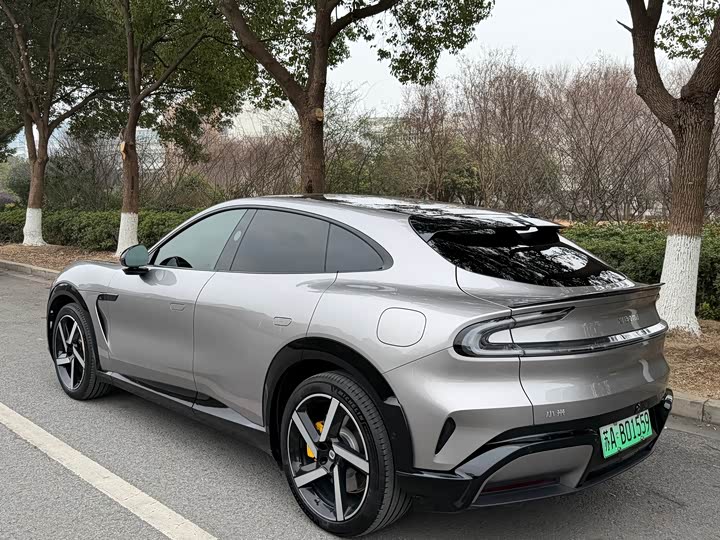 Фото 6 - Xiaomi YU7