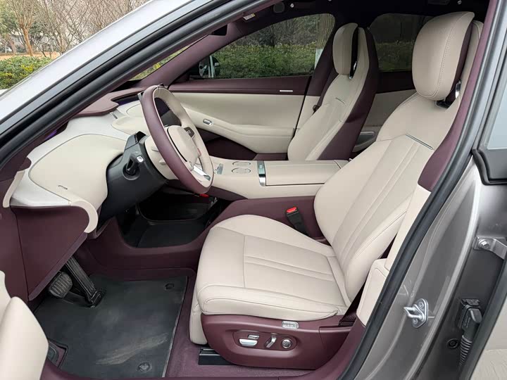 Фото 7 - Xiaomi YU7