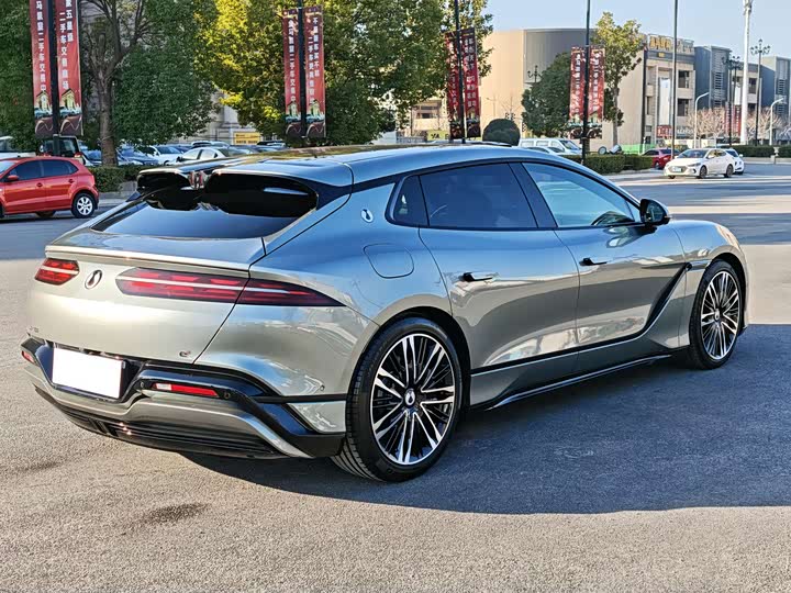 Фото 9 - Denza Z9GT