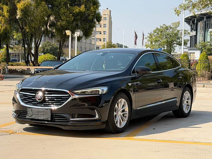 Фото 1 - Buick LaCrosse