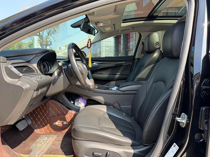 Фото 4 - Buick LaCrosse