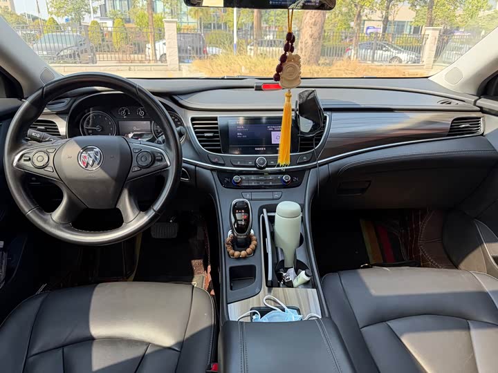 Фото 6 - Buick LaCrosse