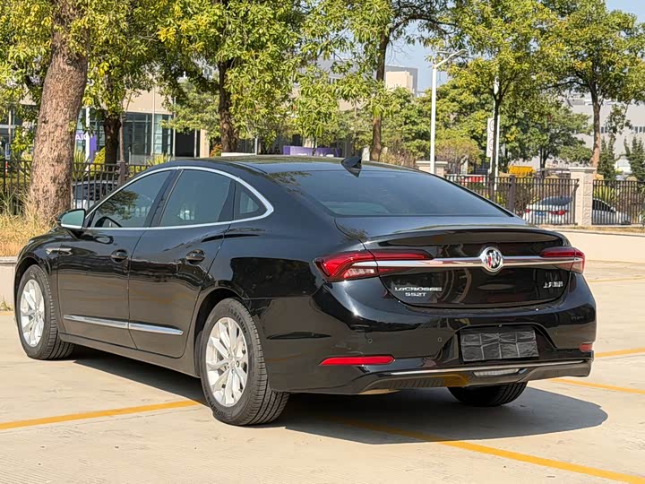 Фото 9 - Buick LaCrosse