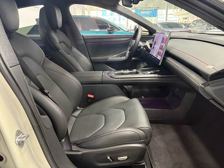 Фото 9 - Xiaomi SU7