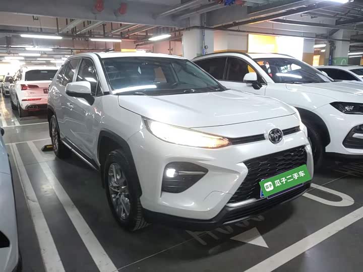 Фото 4 - Toyota Wildlander