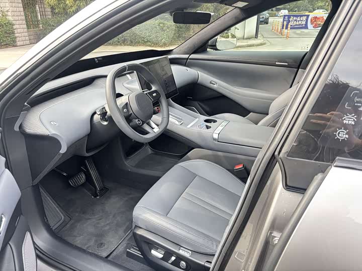 Фото 6 - Xiaomi YU7