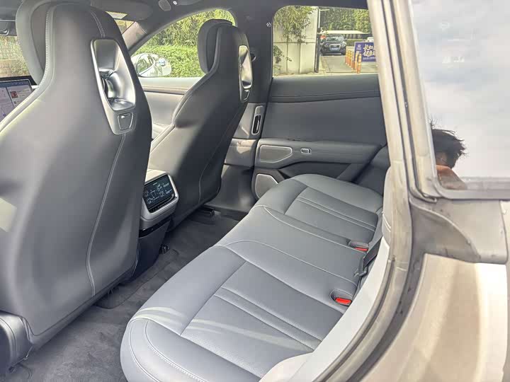 Фото 7 - Xiaomi YU7