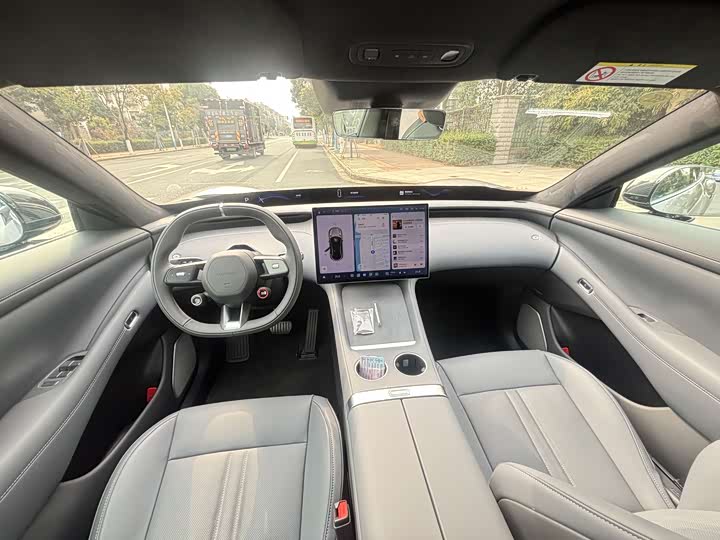 Фото 8 - Xiaomi YU7