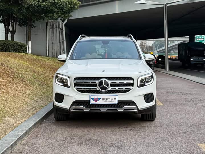 Фото 2 - Mercedes-Benz GLB-Class
