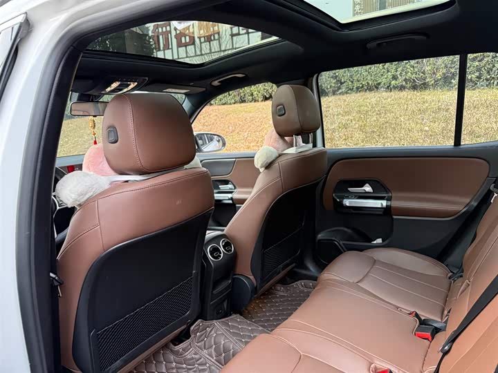 Фото 9 - Mercedes-Benz GLB-Class