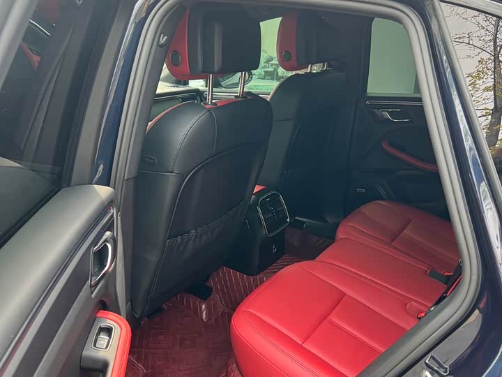 Фото 7 - Porsche Macan