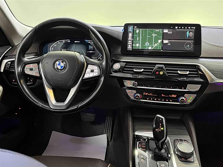 Фото 5 - BMW 5 Series Hybrid