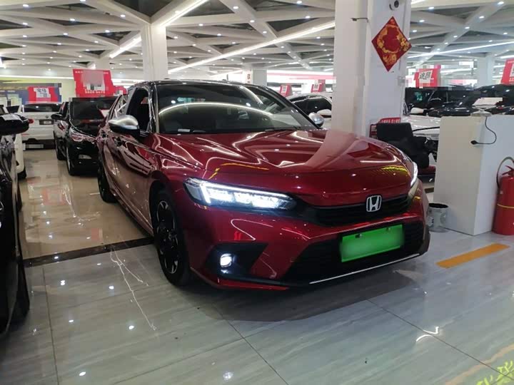 Фото 4 - Honda Civic