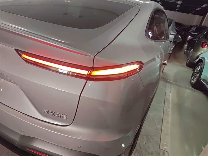 Фото 8 - Nio Onvo L60