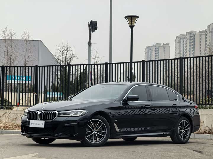 Фото 1 - BMW 5 Series