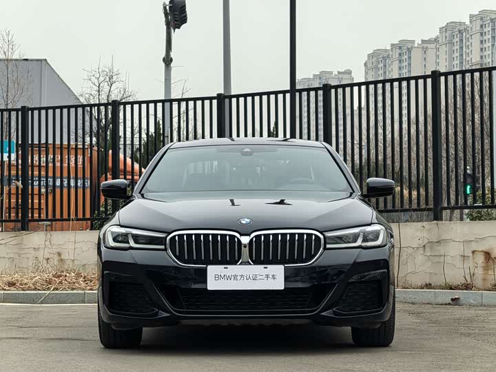 Фото 2 - BMW 5 Series