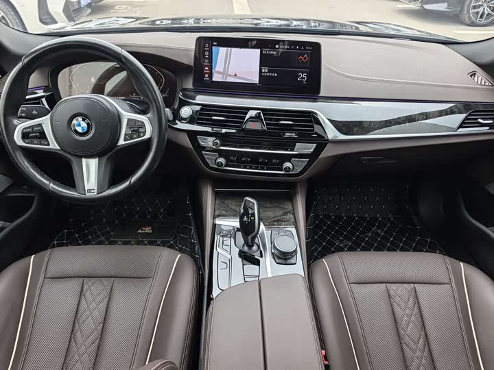 Фото 6 - BMW 5 Series