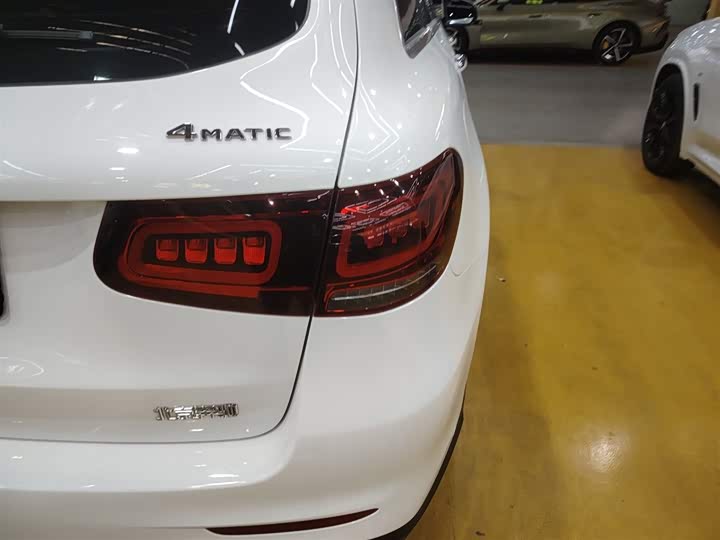 Фото 8 - Mercedes-Benz GLC-Class