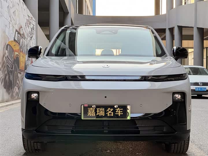 Фото 2 - Leapmotor B10