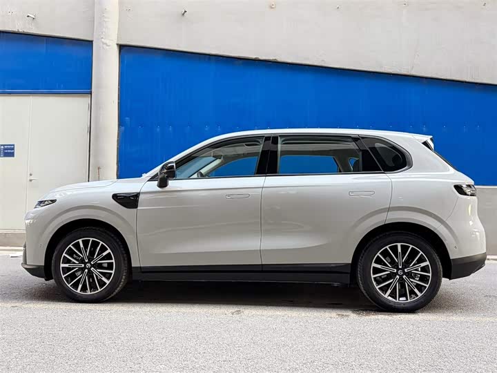 Фото 3 - Leapmotor B10