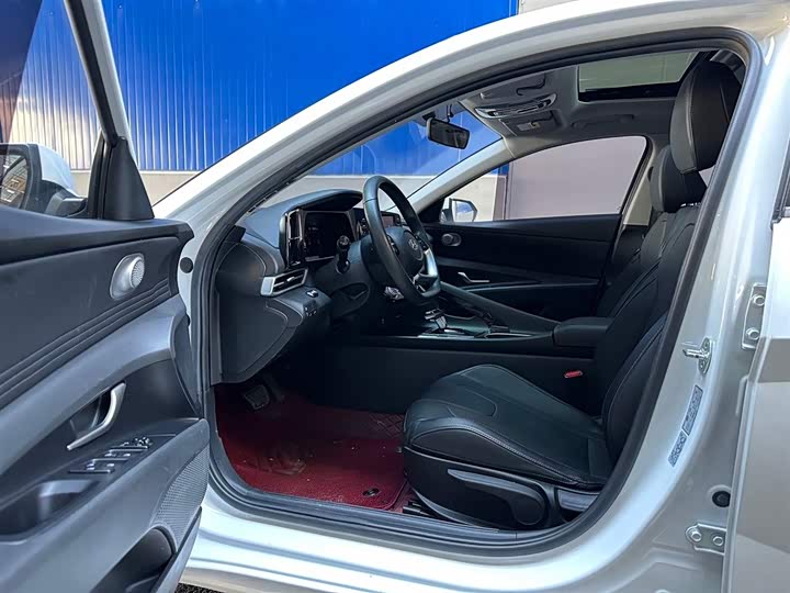 Фото 4 - Hyundai Elantra N line