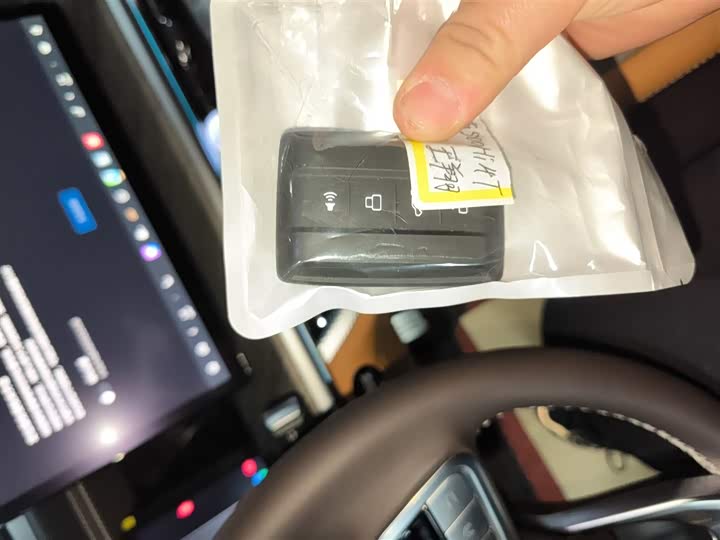 Фото 9 - Tank 500 Hybrid