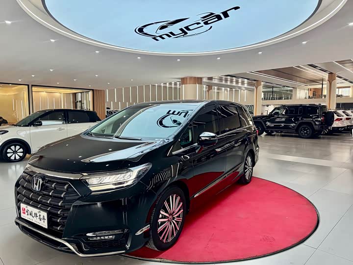 Фото 1 - Honda Elysion