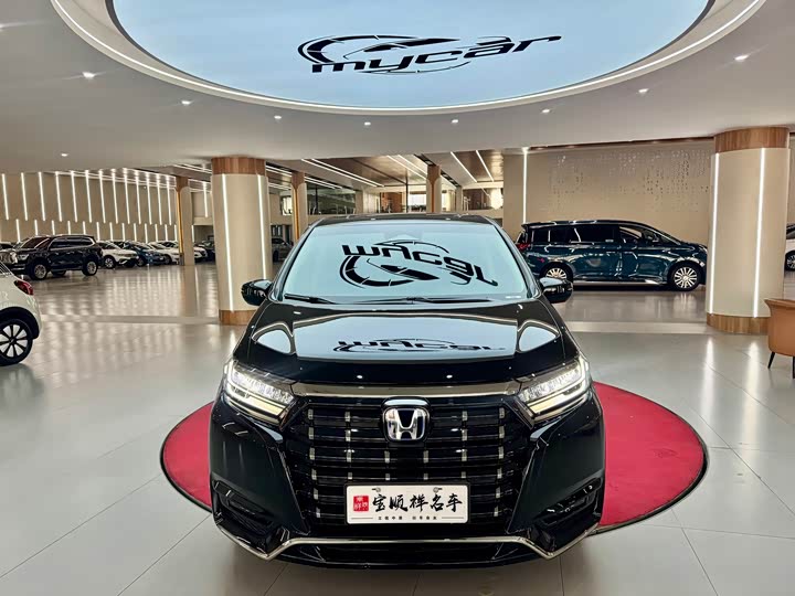 Фото 2 - Honda Elysion