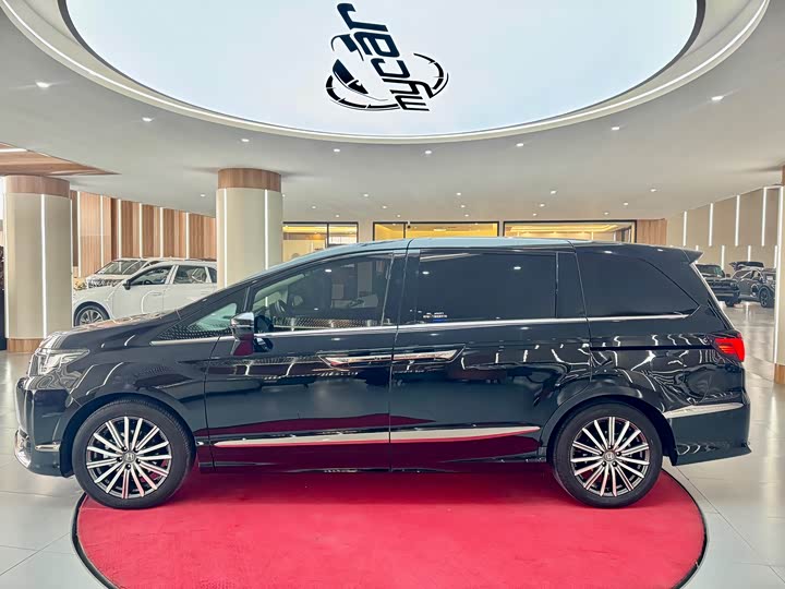 Фото 8 - Honda Elysion