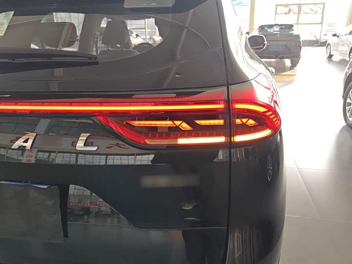 Фото 8 - Haval H6