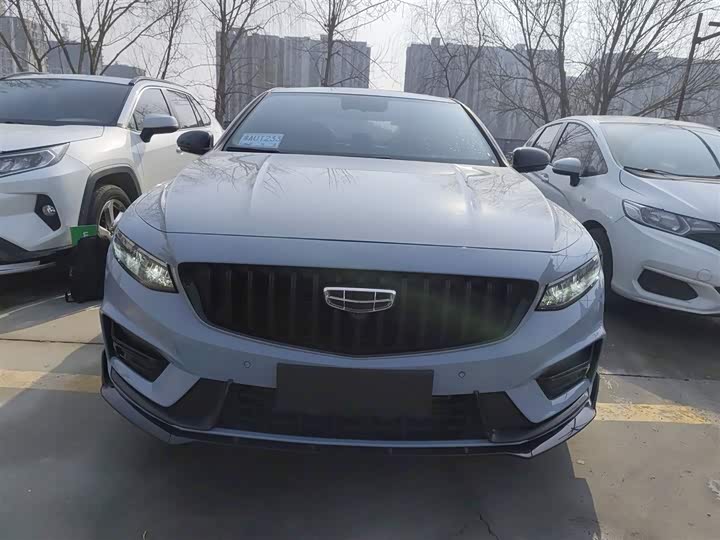 Фото 3 - Geely Preface