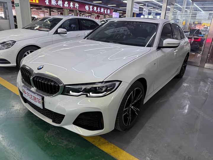 Фото 3 - BMW 3 Series